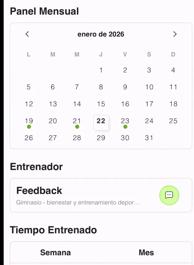 Pantalla de la app de Feedback con el panel mensual de entrenamiento
